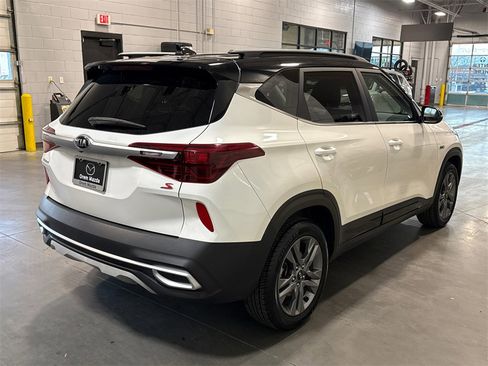 Used 2021 Kia Seltos S image 4