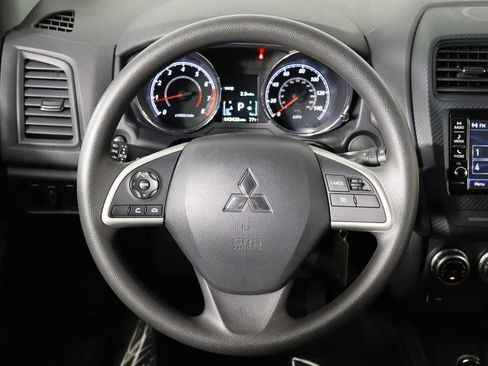 Used 2024 Mitsubishi Outlander Sport ES AWD/4WD image 7