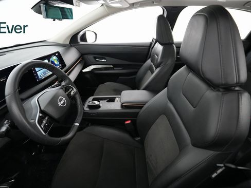 Used 2024 Nissan Ariya EVOLVE+ e-4ORCE image 7