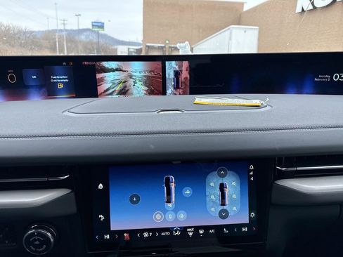 New 2025 Lincoln Navigator L Reserve w/ Jet Appearance Package image 24