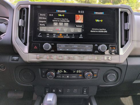 Certified 2025 Nissan Frontier SV w/ SV Convenience Package RWD image 22