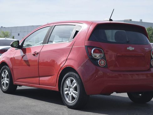 Used 2015 Chevrolet Sonic LT FWD image 2