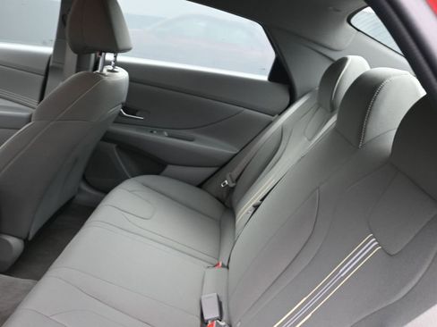 Certified 2025 Hyundai Elantra Sport image 21