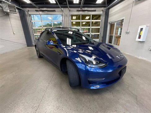 Used 2021 Tesla Model 3 Standard Range RWD image 7