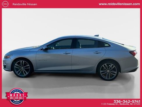 Used 2022 Chevrolet Malibu LT image 3