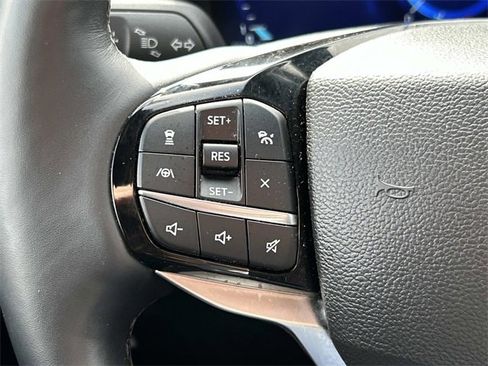 Used 2023 Ford Explorer Platinum w/ Class IV Trailer Tow Package image 35