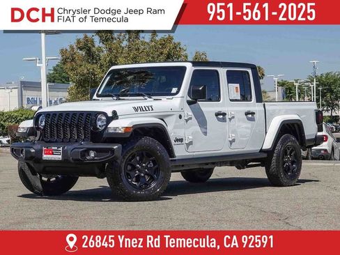 Certified 2022 Jeep Gladiator Sport image 1