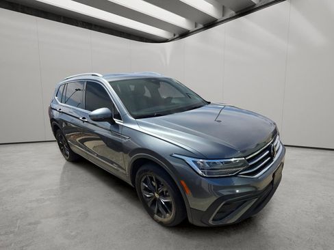 Used 2022 Volkswagen Tiguan SE w/ Panoramic Sunroof Package AWD/4WD image 5