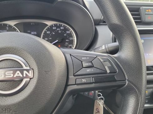 Used 2025 Nissan Versa S w/ Trunk Package FWD image 16