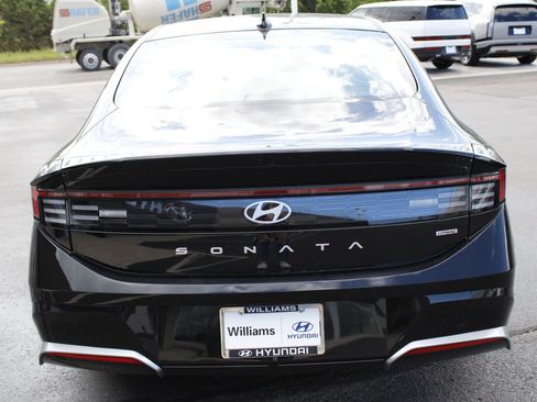 New 2026 Hyundai Sonata SEL AWD/4WD image 4