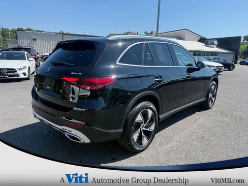 Used 2024 Mercedes-Benz GLC 300 4MATIC image 8