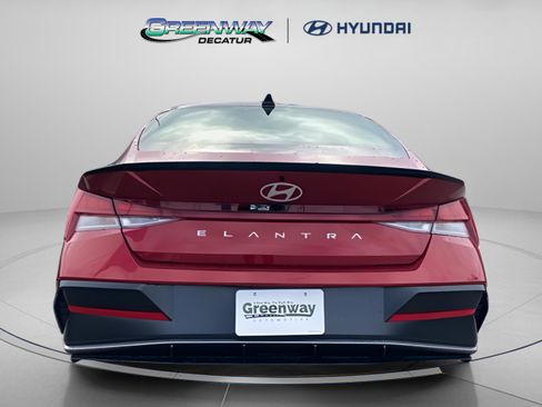 New 2026 Hyundai Elantra SEL Sport Premium FWD image 9