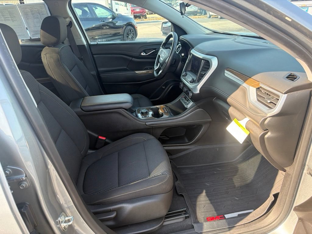 Used 2023 GMC Acadia SLE w/ Driver Convenience Package AWD/4WD image 10