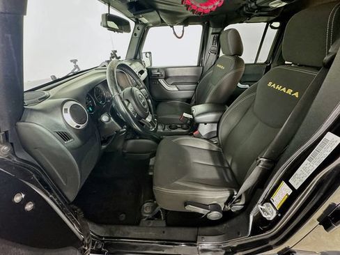 Used 2015 Jeep Wrangler Unlimited Sahara w/ Max Tow Package AWD/4WD image 20
