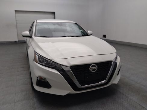 Used 2022 Nissan Altima 2.5 SV AWD/4WD image 14