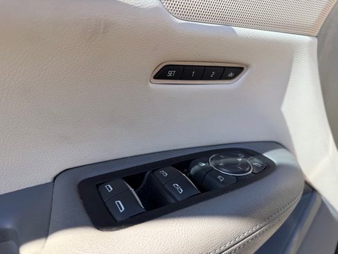 Used 2018 Cadillac XT5 Luxury w/ Driver Awareness Package image 30