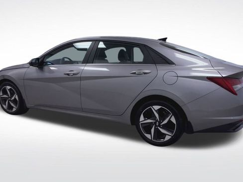 Used 2023 Hyundai Elantra Limited image 21