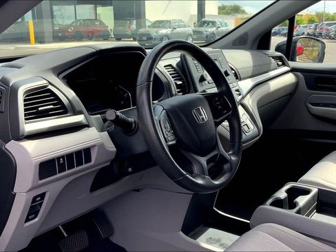 Used 2018 Honda Odyssey LX image 13