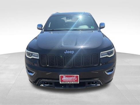 Used 2021 Jeep Grand Cherokee Overland image 2