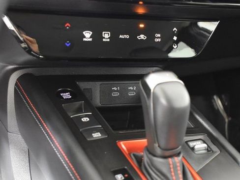 Certified 2025 Nissan Kicks SR w/ Illumination Package image 17