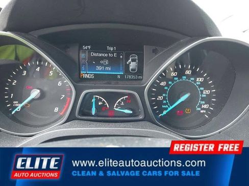 Used 2016 Ford Escape Titanium image 14