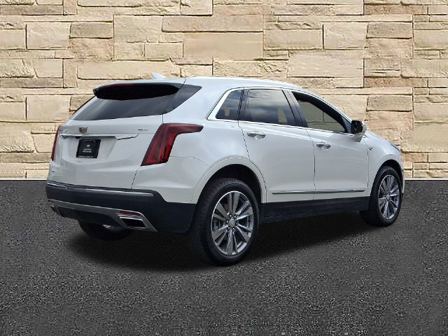Used 2025 Cadillac XT5 Premium Luxury w/ LPO, Floor Liner Package AWD/4WD image 4