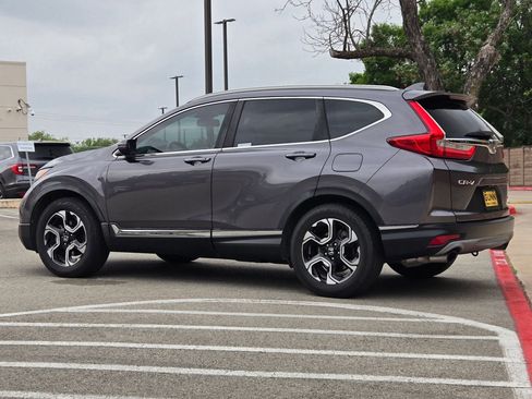 Used 2018 Honda CR-V Touring image 5