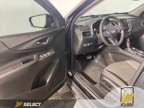 Used 2018 Chevrolet Equinox LT FWD image 10