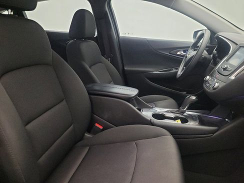 Used 2018 Chevrolet Malibu LT FWD image 21