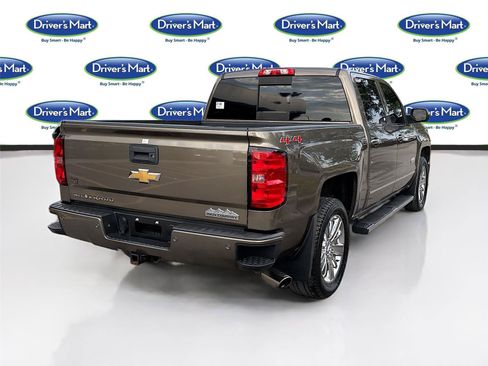 Used 2015 Chevrolet Silverado 1500 High Country w/ High Country Premium Package AWD/4WD image 7