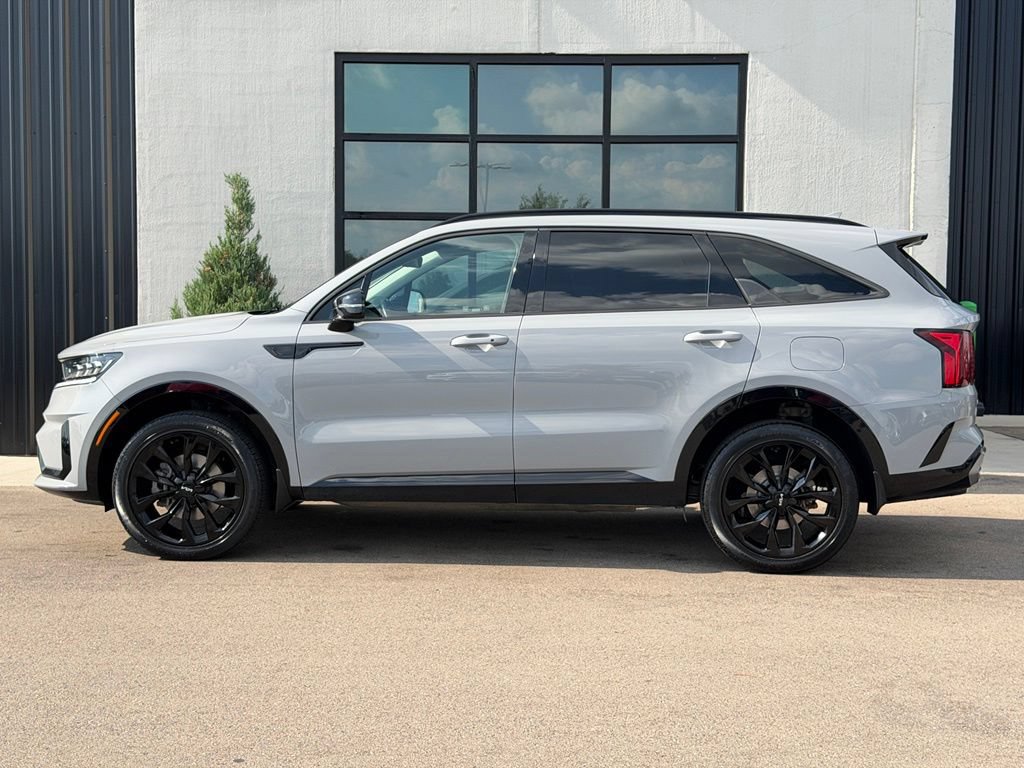 Used 2023 Kia Sorento EX AWD/4WD image 2