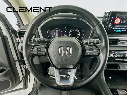 Used 2025 Honda Pilot EX-L image 15