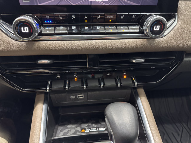 Used 2023 GMC Canyon Denali AWD/4WD image 40