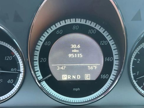 Used 2011 Mercedes-Benz C 350 Sport image 12