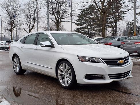 Used 2016 Chevrolet Impala LTZ w/ Enhanced Convenience Package image 3