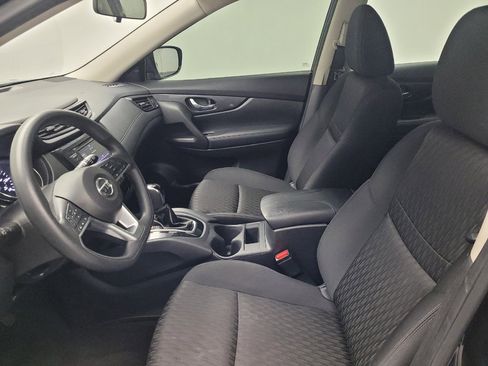 Used 2018 Nissan Rogue S image 17