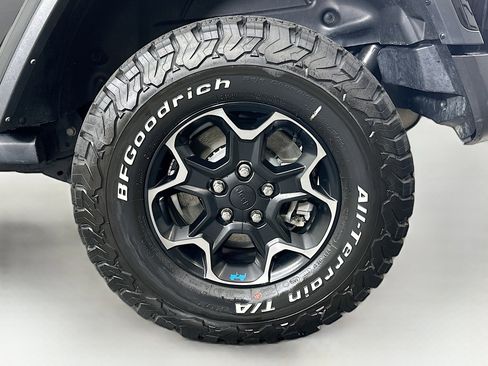 Used 2022 Jeep Wrangler Unlimited Rubicon 4xe w/ Steel Bumper Group image 11