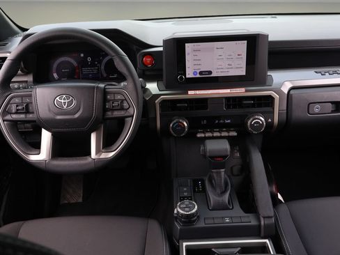 Certified 2025 Toyota Tacoma TRD Off-Road AWD/4WD image 13