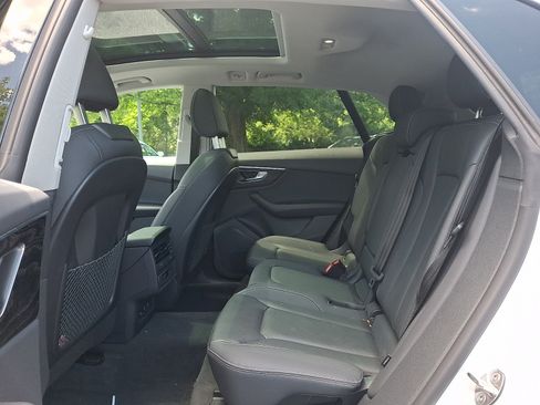 Certified 2023 Audi Q8 Premium w/ Convenience Package AWD/4WD image 10