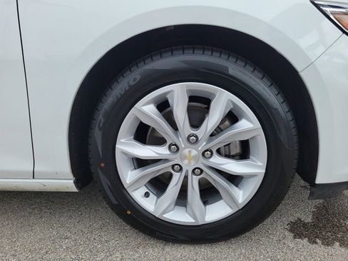 Used 2023 Chevrolet Malibu LT FWD image 7