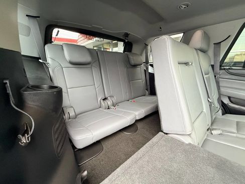 Used 2017 Chevrolet Tahoe LT w/ LT Signature Package image 40