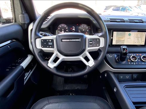 Used 2024 Land Rover Defender 110 X-Dynamic SE image 5