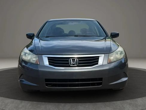 Used 2010 Honda Accord LX-P image 2