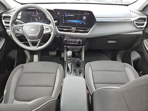 Used 2025 Chevrolet TrailBlazer LT AWD/4WD image 19