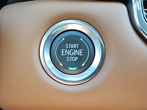 Used 2025 GMC Canyon AT4 w/ Nightfall Edition image 37