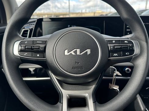 Certified 2025 Kia Sportage LX image 22