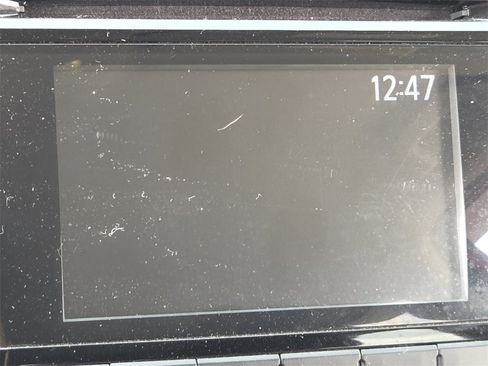 Used 2018 Nissan Rogue Sport SV image 20