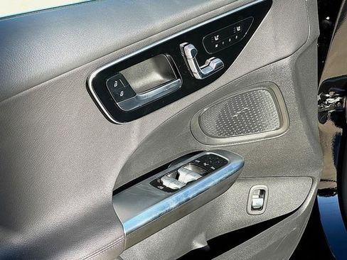 Certified 2025 Mercedes-Benz C 300 Sedan image 12