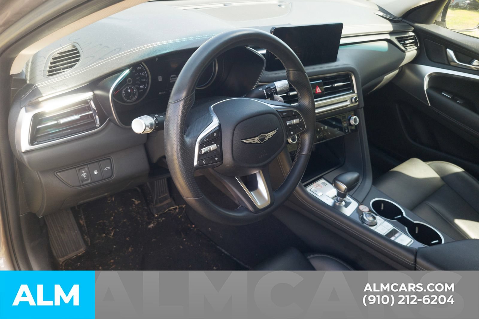 Used 2025 Genesis G70 2.5T RWD image 5