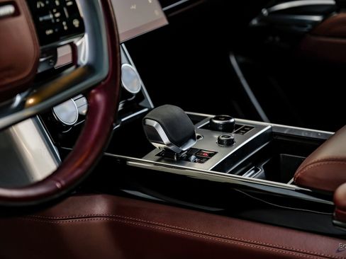 Used 2023 Land Rover Range Rover Long Wheelbase Autobiography image 50